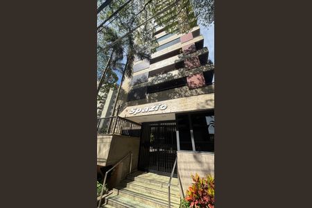 Apartamento à venda com 270m², 4 quartos e 3 vagas Apartamento à venda com 270m², 4 quartos e 3 vagasFachada