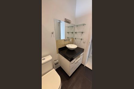 Apartamento à venda com 270m², 4 quartos e 3 vagas Apartamento à venda com 270m², 4 quartos e 3 vagasBanheiro da Suíte 4