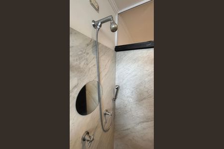 Apartamento à venda com 270m², 4 quartos e 3 vagas Apartamento à venda com 270m², 4 quartos e 3 vagasBanheiro da Suíte 3