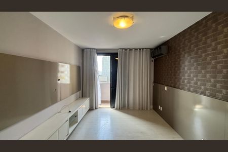 Apartamento à venda com 270m², 4 quartos e 3 vagas Apartamento à venda com 270m², 4 quartos e 3 vagasSuíte 1