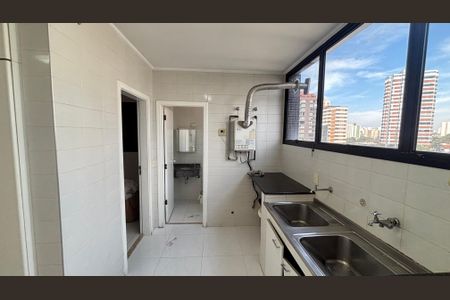 Apartamento à venda com 270m², 4 quartos e 3 vagas Apartamento à venda com 270m², 4 quartos e 3 vagasÁrea de Serviço