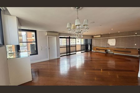 Apartamento à venda com 270m², 4 quartos e 3 vagas Apartamento à venda com 270m², 4 quartos e 3 vagasSala