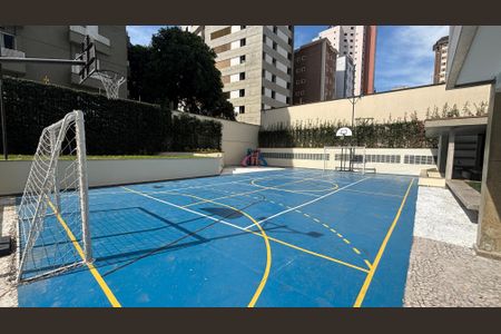 Apartamento à venda com 270m², 4 quartos e 3 vagas Apartamento à venda com 270m², 4 quartos e 3 vagasÁrea Comum - Quadra