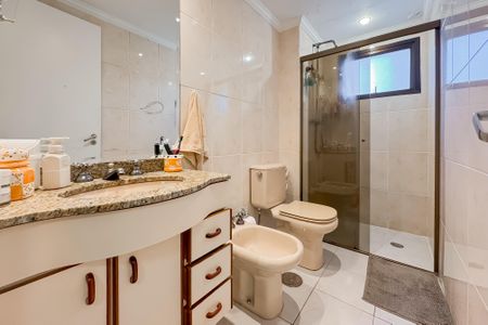 Apartamento à venda com 81m², 3 quartos e 2 vagas Apartamento à venda com 81m², 3 quartos e 2 vagasBanheiro da Suíte