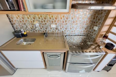 Apartamento à venda com 81m², 3 quartos e 2 vagas Apartamento à venda com 81m², 3 quartos e 2 vagasCozinha