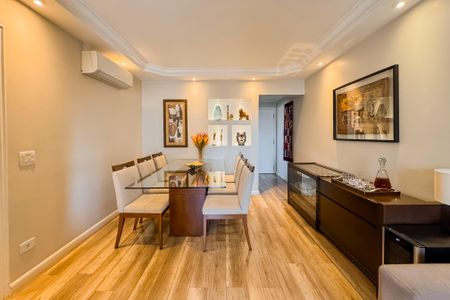 Apartamento à venda com 81m², 3 quartos e 2 vagas Apartamento à venda com 81m², 3 quartos e 2 vagasSala