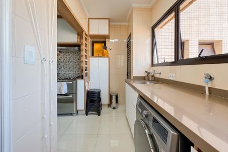 Apartamento à venda com 81m², 3 quartos e 2 vagas Apartamento à venda com 81m², 3 quartos e 2 vagasÁrea de Serviço