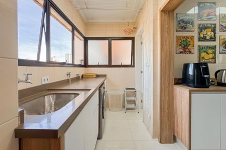 Apartamento à venda com 81m², 3 quartos e 2 vagas Apartamento à venda com 81m², 3 quartos e 2 vagasÁrea de Serviço