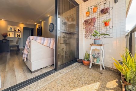 Apartamento à venda com 81m², 3 quartos e 2 vagas Apartamento à venda com 81m², 3 quartos e 2 vagasVaranda da Sala
