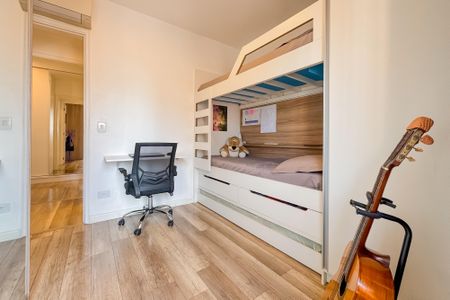 Apartamento à venda com 81m², 3 quartos e 2 vagas Apartamento à venda com 81m², 3 quartos e 2 vagasQuarto 1