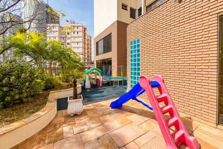 Apartamento à venda com 81m², 3 quartos e 2 vagas Apartamento à venda com 81m², 3 quartos e 2 vagasPlayground