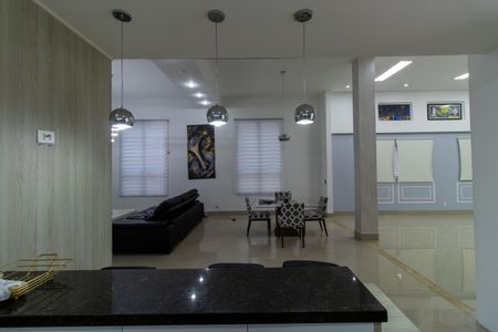 Casa de condomínio para alugar com 281m², 3 quartos e 4 vagas Casa de condomínio para alugar com 281m², 3 quartos e 4 vagasCozinha