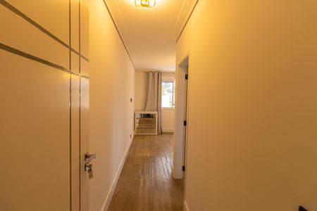 Casa de condomínio para alugar com 281m², 3 quartos e 4 vagas Casa de condomínio para alugar com 281m², 3 quartos e 4 vagasSuíte 2