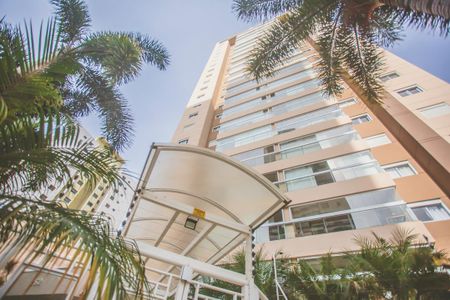 Apartamento à venda com 102m², 3 quartos e 2 vagas Apartamento à venda com 102m², 3 quartos e 2 vagasFachada