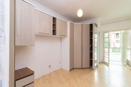 Casa à venda com 100m², 2 quartos e 2 vagasSuíte 2