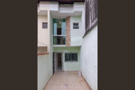 Casa à venda com 100m², 2 quartos e 2 vagasFachada