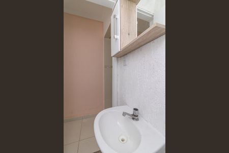 Casa à venda com 100m², 2 quartos e 2 vagasLavabo