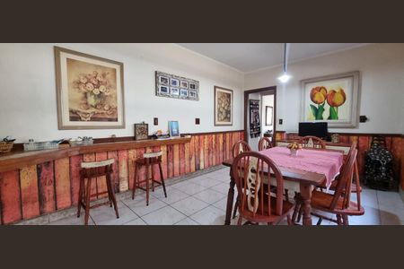 Casa à venda com 189m², 3 quartos e 2 vagas Casa à venda com 189m², 3 quartos e 2 vagasSala de Jantar