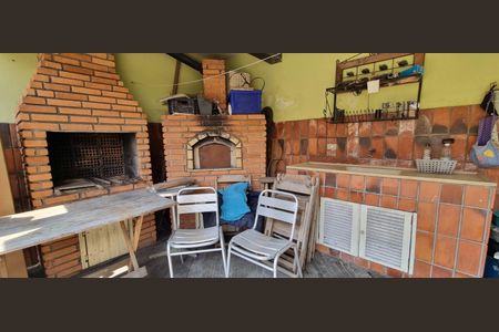 Casa à venda com 189m², 3 quartos e 2 vagas Casa à venda com 189m², 3 quartos e 2 vagasÁrea Externa