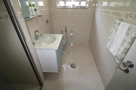 Casa à venda com 276m², 3 quartos e 2 vagasBanheiro Social