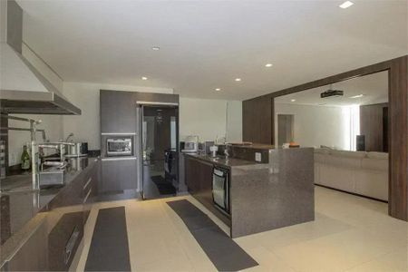 Casa à venda com 497m², 4 quartos e 6 vagas