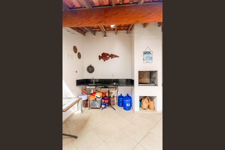 Casa à venda com 170m², 3 quartos e 2 vagasChurrasqueira/Quintal