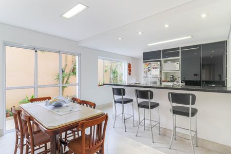 Casa à venda com 170m², 3 quartos e 2 vagasCozinha