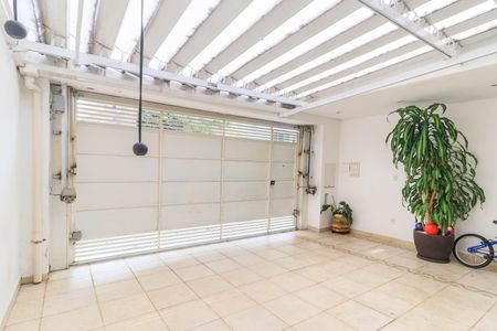 Casa à venda com 170m², 3 quartos e 2 vagasGaragem