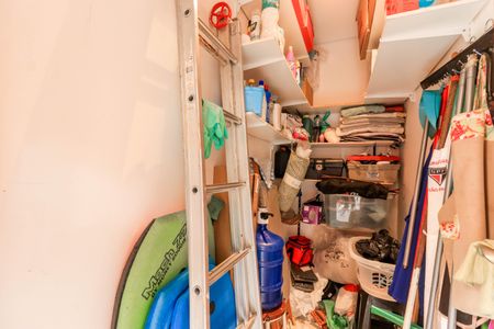 Casa à venda com 170m², 3 quartos e 2 vagasDespensa