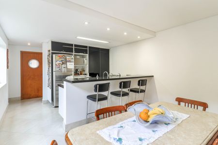 Casa à venda com 170m², 3 quartos e 2 vagasCozinha