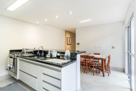 Casa à venda com 170m², 3 quartos e 2 vagasCozinha