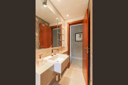 Casa à venda com 170m², 3 quartos e 2 vagasLavabo