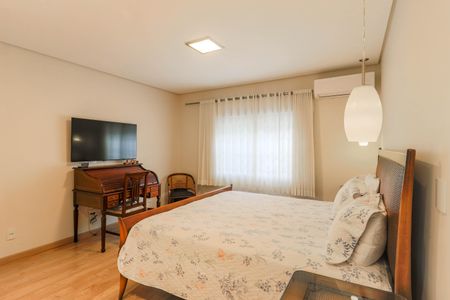 Casa à venda com 170m², 3 quartos e 2 vagasSuíte