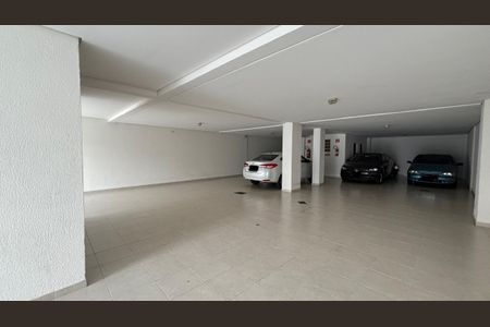 Apartamento à venda com 171m², 3 quartos e 2 vagas Apartamento à venda com 171m², 3 quartos e 2 vagasGaragem