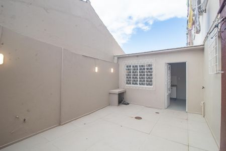 Apartamento à venda com 100m², 2 quartos e 2 vagas Apartamento à venda com 100m², 2 quartos e 2 vagasQuintal