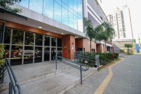 Apartamento à venda com 73m², 2 quartos e 1 vaga Apartamento à venda com 73m², 2 quartos e 1 vagaFachada