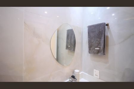 Apartamento à venda com 73m², 2 quartos e 1 vaga Apartamento à venda com 73m², 2 quartos e 1 vagaBanheiro Social