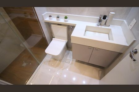 Apartamento à venda com 73m², 2 quartos e 1 vaga Apartamento à venda com 73m², 2 quartos e 1 vagaBanheiro Social