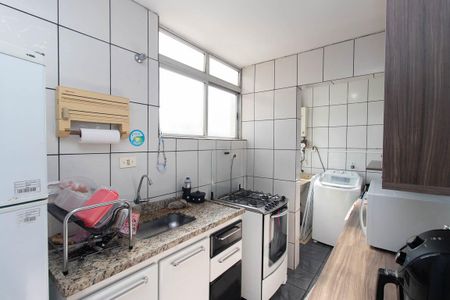 Apartamento à venda com 60m², 2 quartos e 1 vaga Apartamento à venda com 60m², 2 quartos e 1 vagaCozinha e Área de Serviço