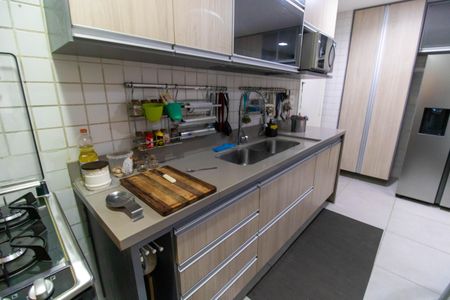 Apartamento para alugar com 200m², 4 quartos e 2 vagas Apartamento para alugar com 200m², 4 quartos e 2 vagasCozinha