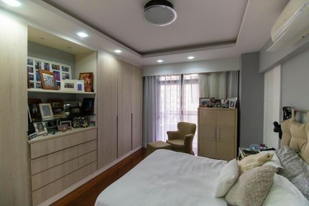 Apartamento para alugar com 200m², 4 quartos e 2 vagas Apartamento para alugar com 200m², 4 quartos e 2 vagasSuíte