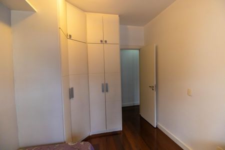 Apartamento para alugar com 200m², 4 quartos e 2 vagas Apartamento para alugar com 200m², 4 quartos e 2 vagasQuarto 3