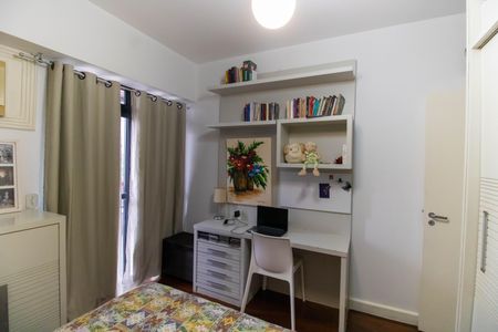 Apartamento para alugar com 200m², 4 quartos e 2 vagas Apartamento para alugar com 200m², 4 quartos e 2 vagasQuarto 2