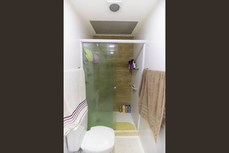 Apartamento para alugar com 200m², 4 quartos e 2 vagas Apartamento para alugar com 200m², 4 quartos e 2 vagasBanheiro da Suíte