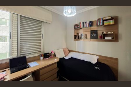 Apartamento à venda com 129m², 4 quartos e 2 vagasQuarto 3