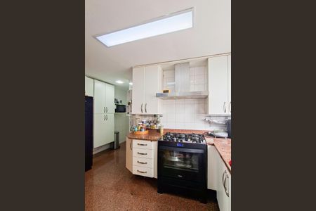 Apartamento à venda com 129m², 4 quartos e 2 vagasCozinha