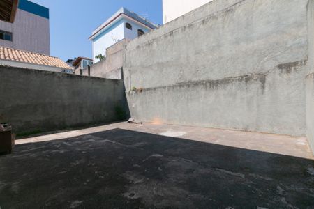 Casa à venda com 339m², 5 quartos e 4 vagas Casa à venda com 339m², 5 quartos e 4 vagasÁrea comum