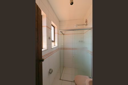 Casa à venda com 339m², 5 quartos e 4 vagas Casa à venda com 339m², 5 quartos e 4 vagasBanheiro do Quarto 3