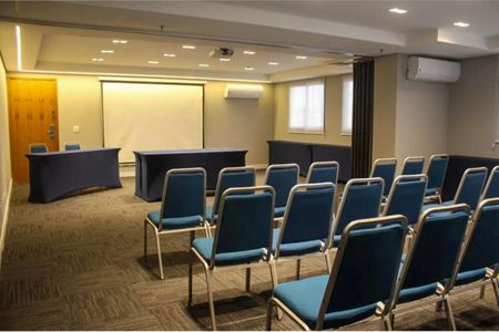 Studio à venda com 30m², 1 quarto e 1 vaga Studio à venda com 30m², 1 quarto e 1 vagaÁrea Comum - Sala de Eventos