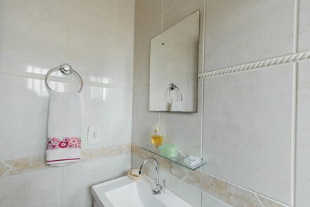 Casa à venda com 160m², 3 quartos e 2 vagasBanheiro da Suíte 2